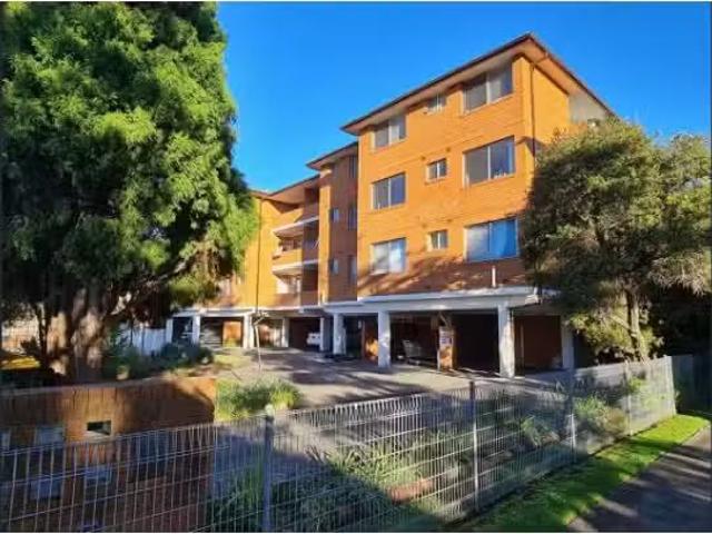 10/10 Clifford Avenue, Canley Vale Apartment for rent Listed.