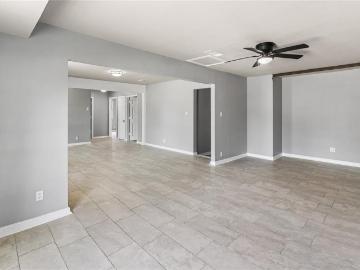 1010 E Lovers Lane