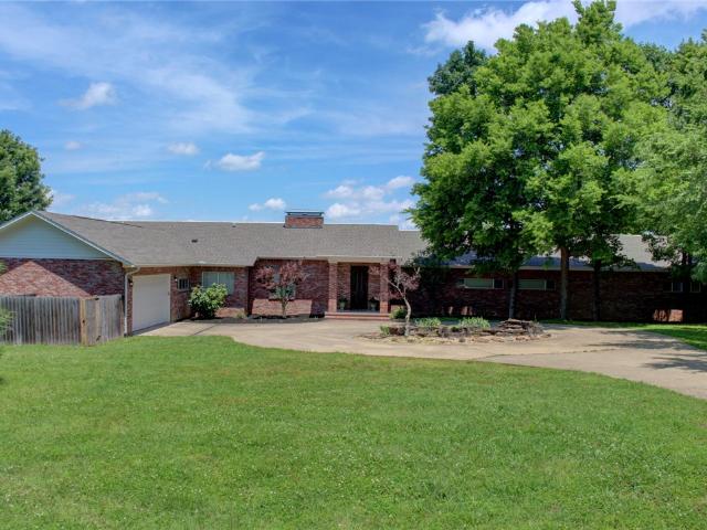 1010 E Rockwood Trail