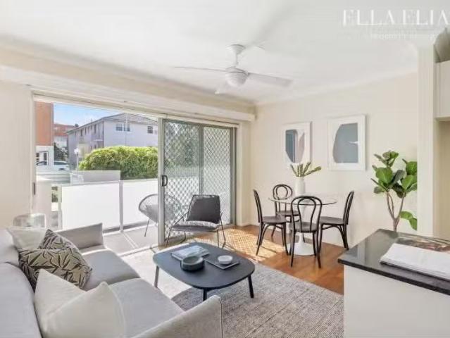 10/10 Edward Street, Ryde Apartment for rent Listed by Nadim.