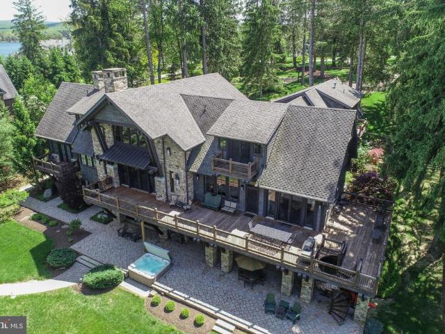 1010 Holy Cross Drive
