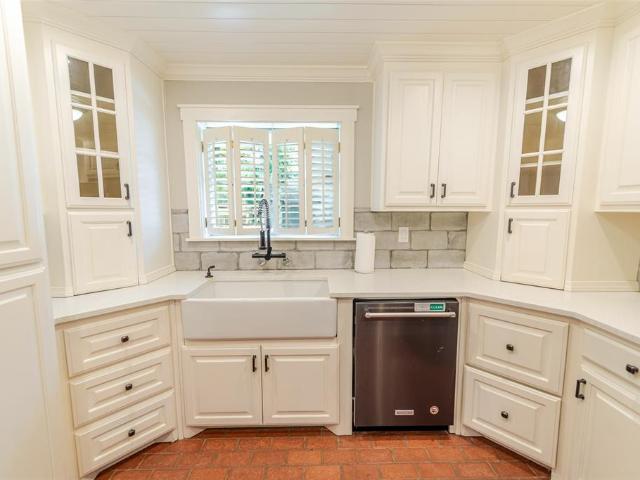 1010 S Williams Ave, Mount Pleasant, TX 75455 | MLS #26000