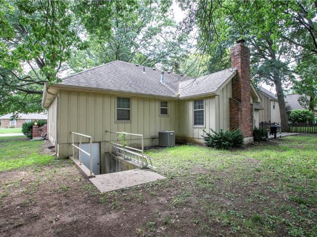 1010 SE 4th Terrace