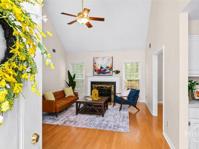1010 Sharon Place