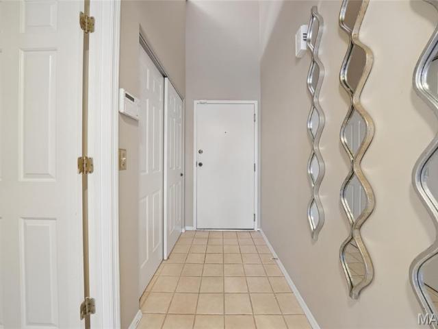 1010 Thoreau Ct, Unit 310, St. Louis, MO 63146 | MLS #26004