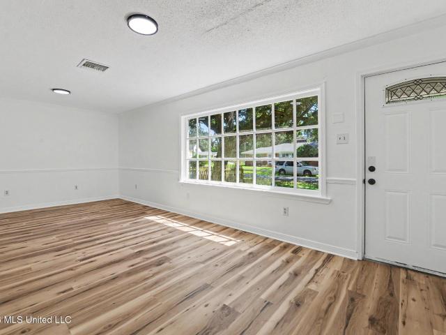 1010 Wanda Place
