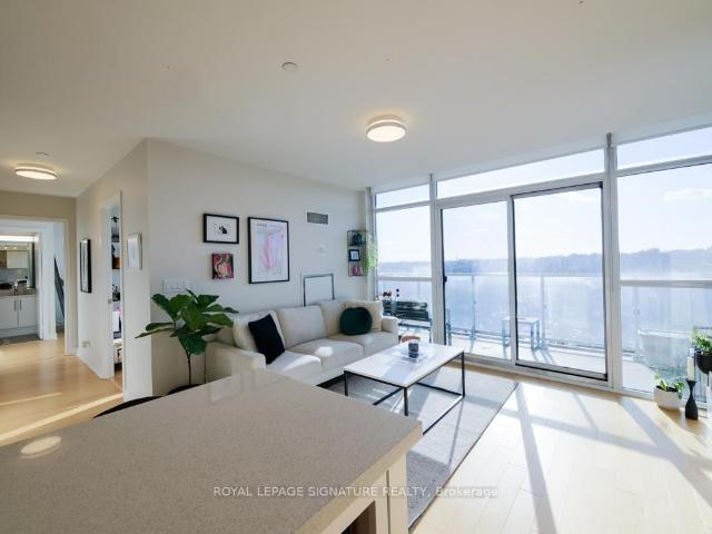 1010 58 Orchard View Boulevard, Toronto | Sold, C12861 | Condos. Ca