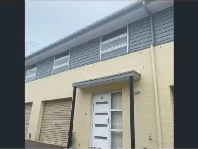 10/110 Canberra Street, ST MARYS House for rent Listed by Ala.