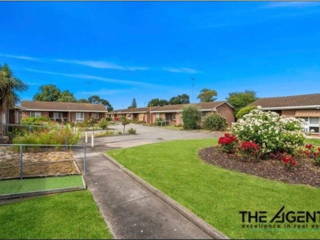 10/110 Sparks Road, Norlane VIC 3214 AUS