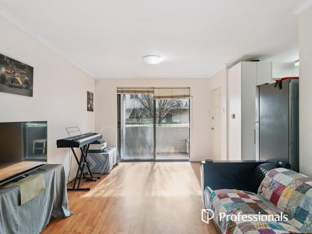 10/111 Hubert StreetEast Victoria Park WA 6101, Australia