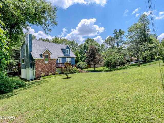 10112 Lonesome Pine Drive