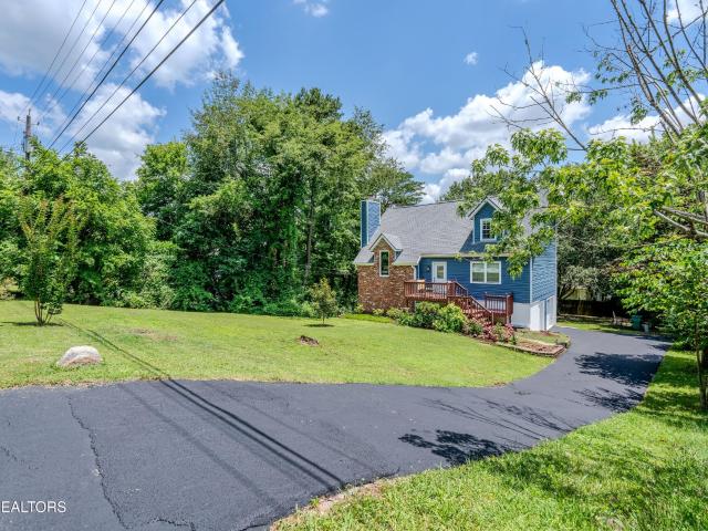 10112 Lonesome Pine Drive
