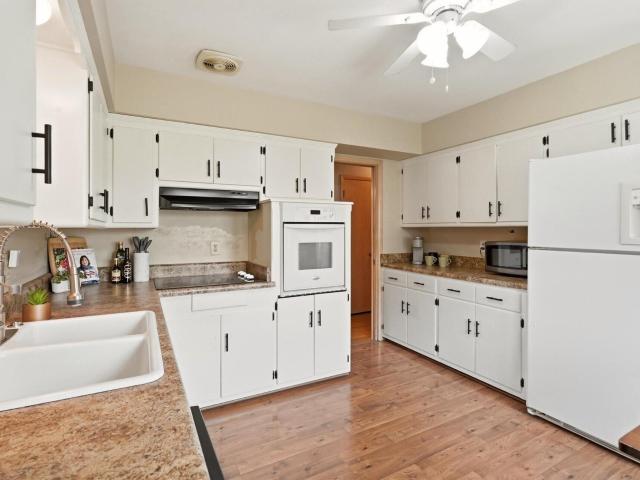 10114 W Fiebrantz Ave