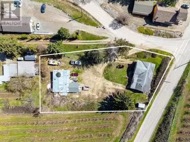 10114 Newene Road, Lake Country, BC, V4V 1V2 house for sale.