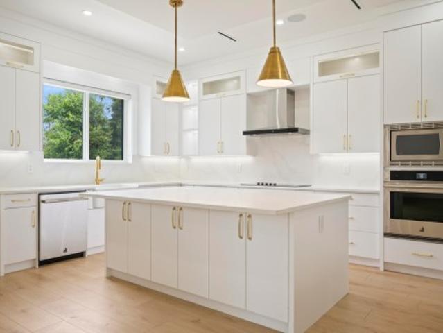 10116 A Street, Surrey, BC, V4N 4H6 house for sale | Listing ID R3139 | Royal LePage