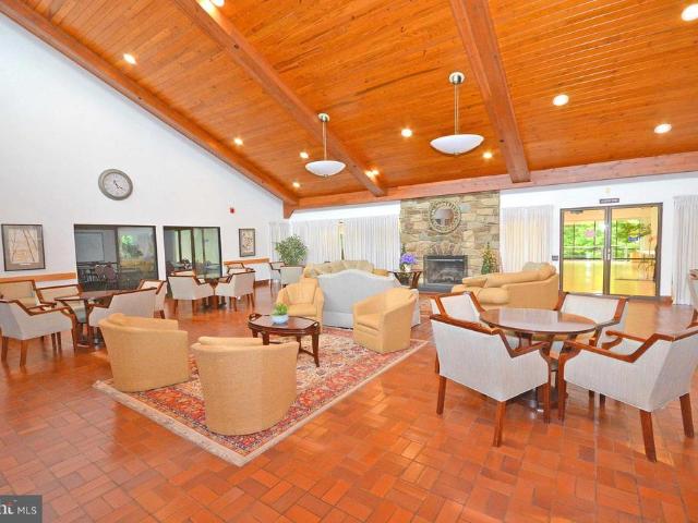 1011 Boom Court