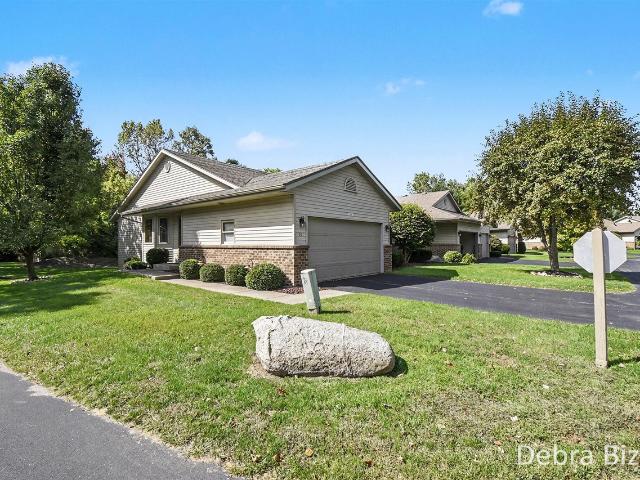 1011 Country Gardens