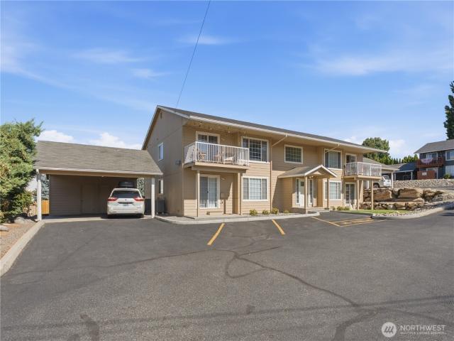 1011 D N Baker Avenue # D