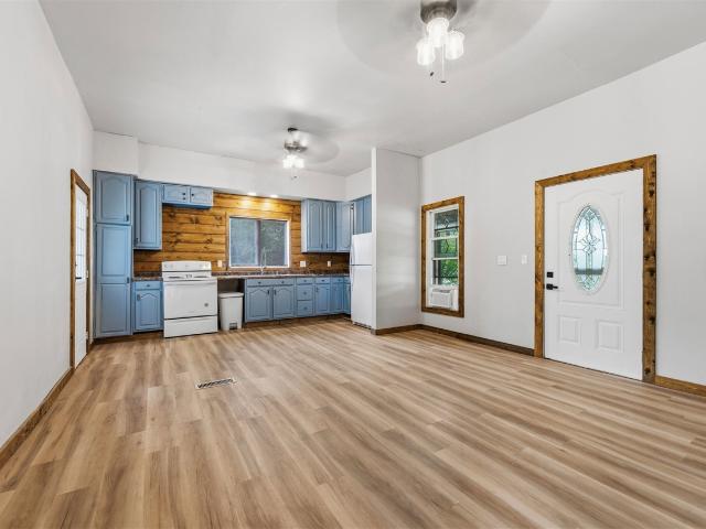 1011 E Copeland Road