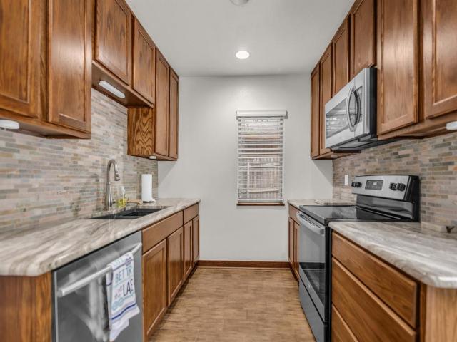 1011 E Lake Drive