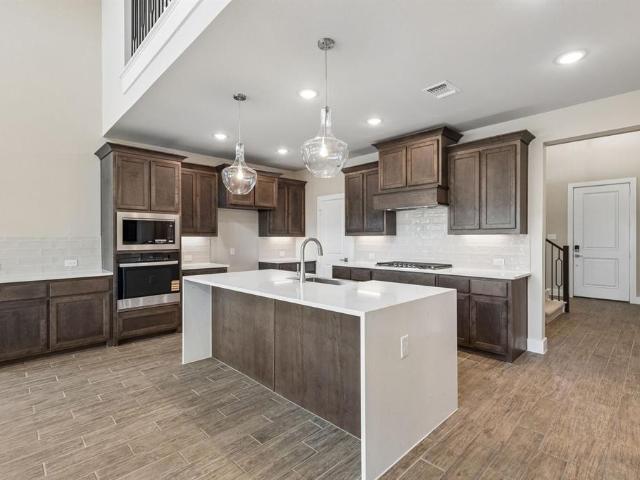 1011 Goldenrod Drive
