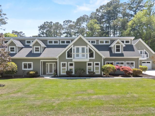 1011 Greenway Road