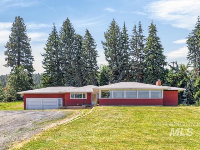 1011 Hall Rd
