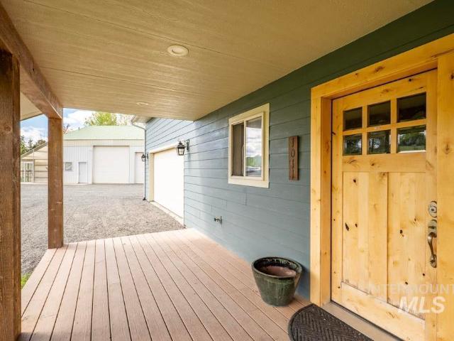 1011 Rothwell Rd
