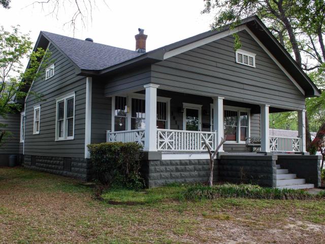 1011 S Main St