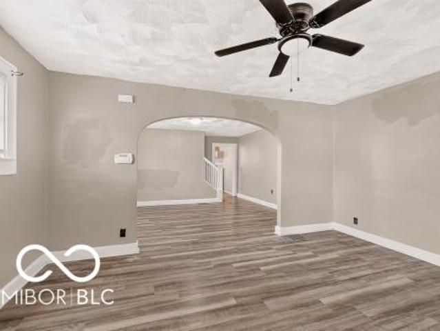 1011 W 29th Street W