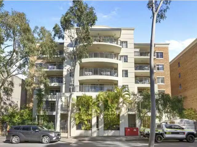 10/123 Wellington Street, EAST PERTH Apartment for rent Liste.