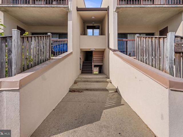 10121 Prince Place # 302 10B