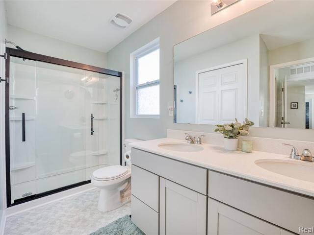 10125 Swan Lake Circle