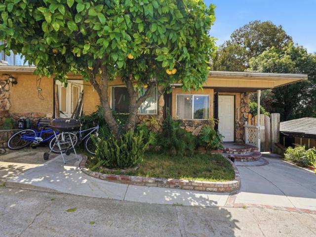 10128 Clayton Road