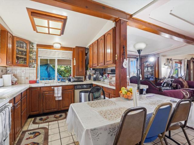 10128 Clayton Road