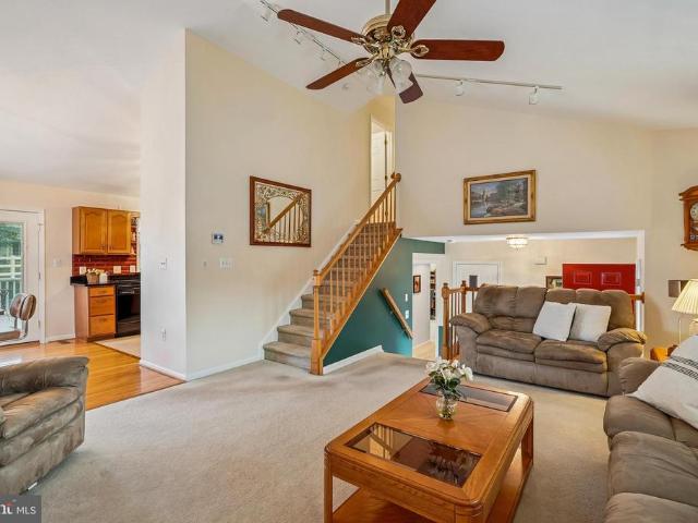 10129 sharon springs dr