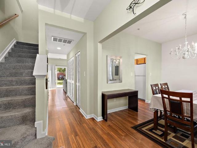 1012 Meadow View Drive