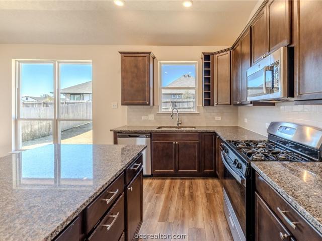 1012 Old Vine Road