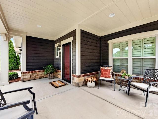 1012 Avalon Place
