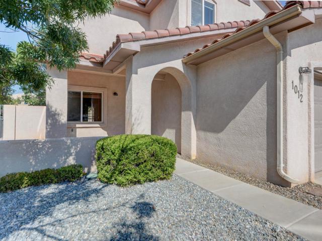 1012 Casa Maria Road NE