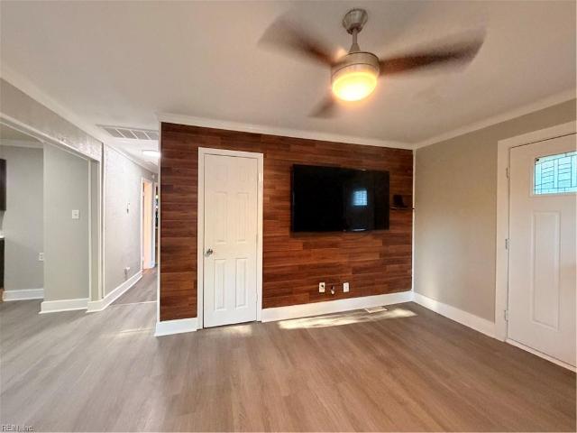 1012 Jewell AVE