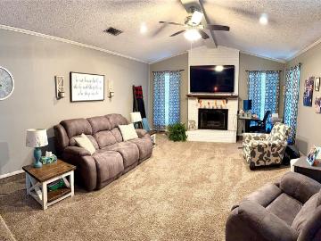 1012 Lincoln Drive