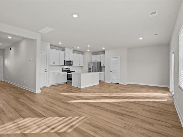 1012 Penfold Pointe