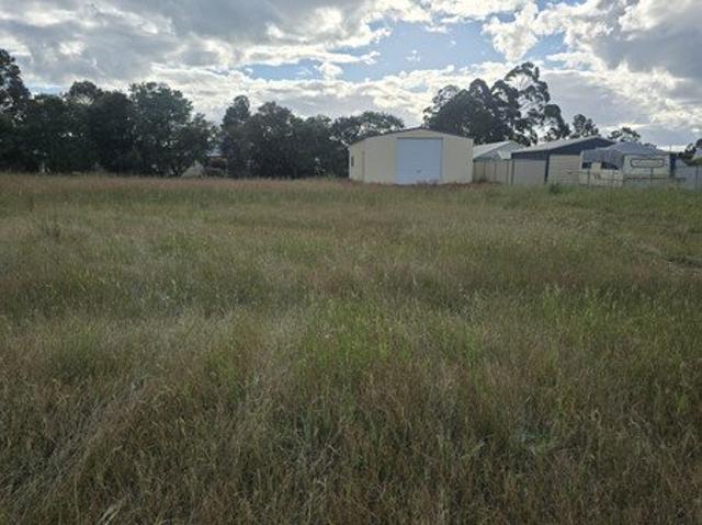 1012 SQM BLOCK WITH BIG SHED AND NO BUILDING TIMEFRAMES