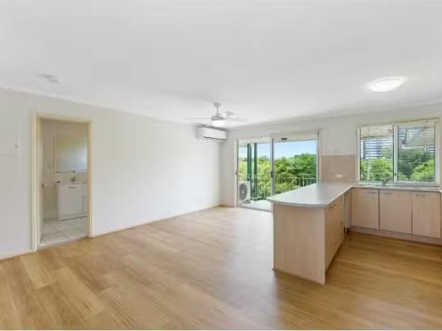 10/12 14 Camberwell Street, EAST BRISBANE Apartment for rent.
