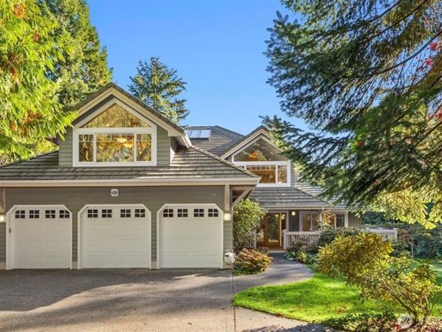 10133 Citation Ct NE, Bainbridge Island, WA 98110