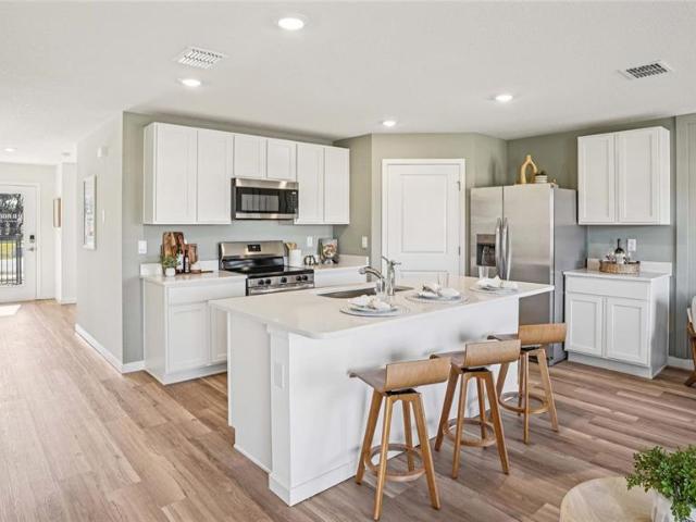 10133 SE 158th Ln, Summerfield, FL 34491 | MLS #OM722525