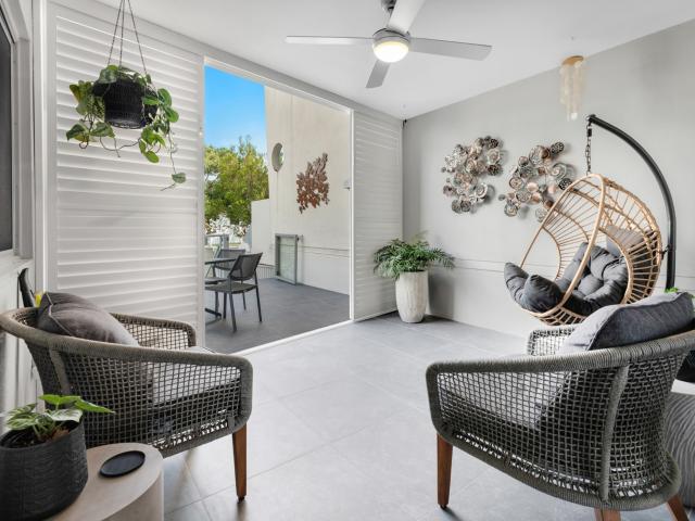 10/137 scottsdale drive robina qld apartment for rent lj hooker