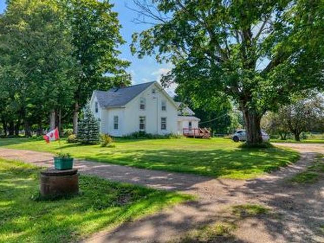 10136 Highway 1, Paradise, NS, B0S 1R0 house for sale | Listing ID 202622 | Royal LePage