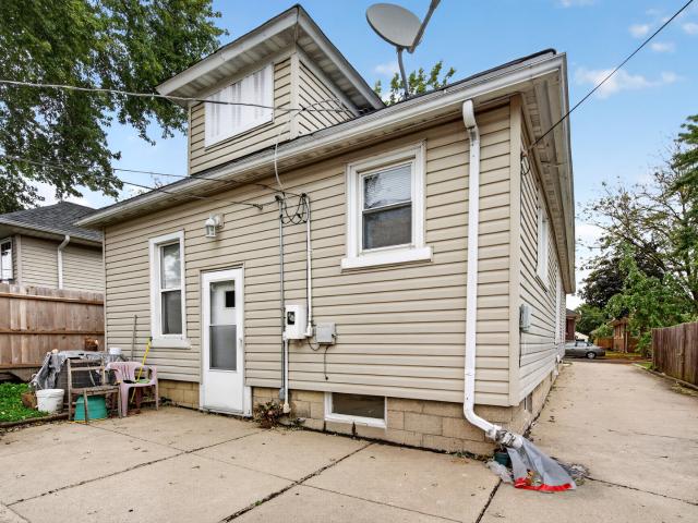 1013 N Prairie Avenue